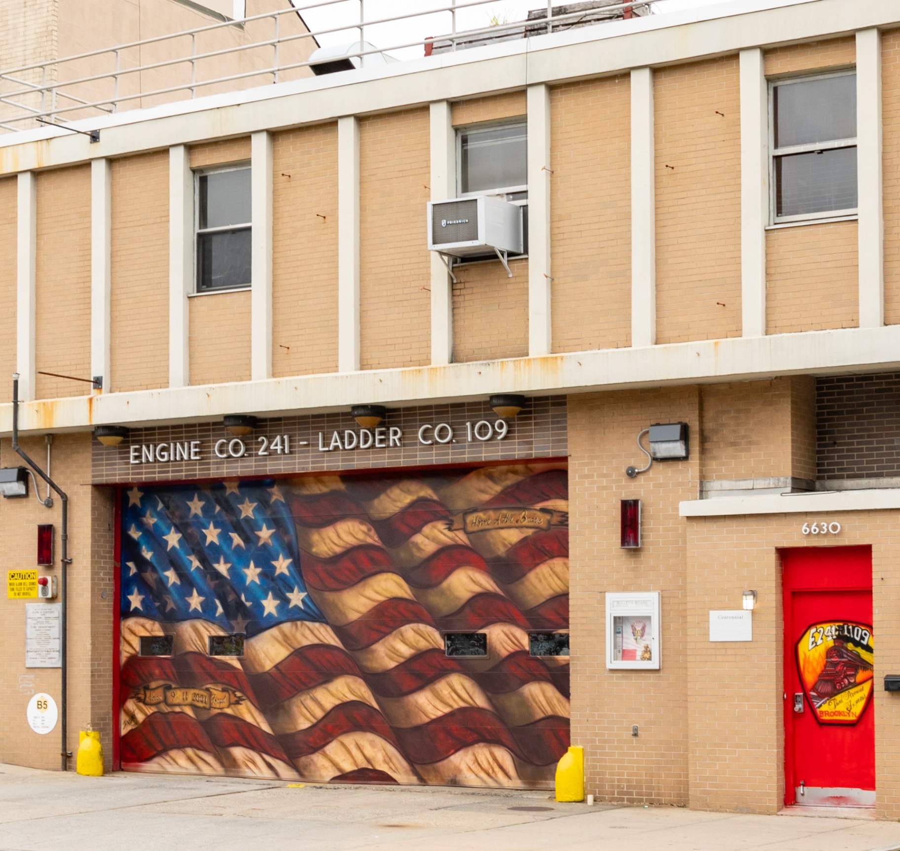 Engine 241 / Ladder 109