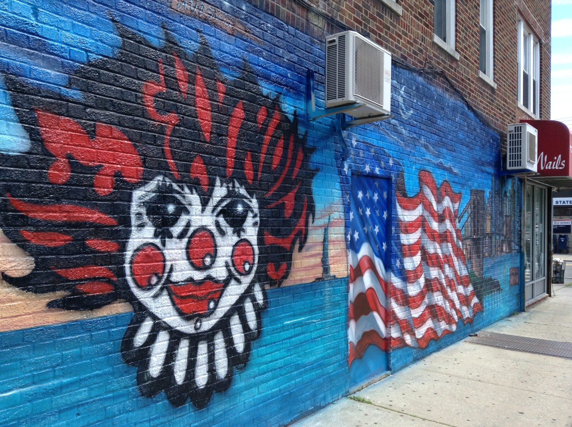 Fun House Clown & Liberty